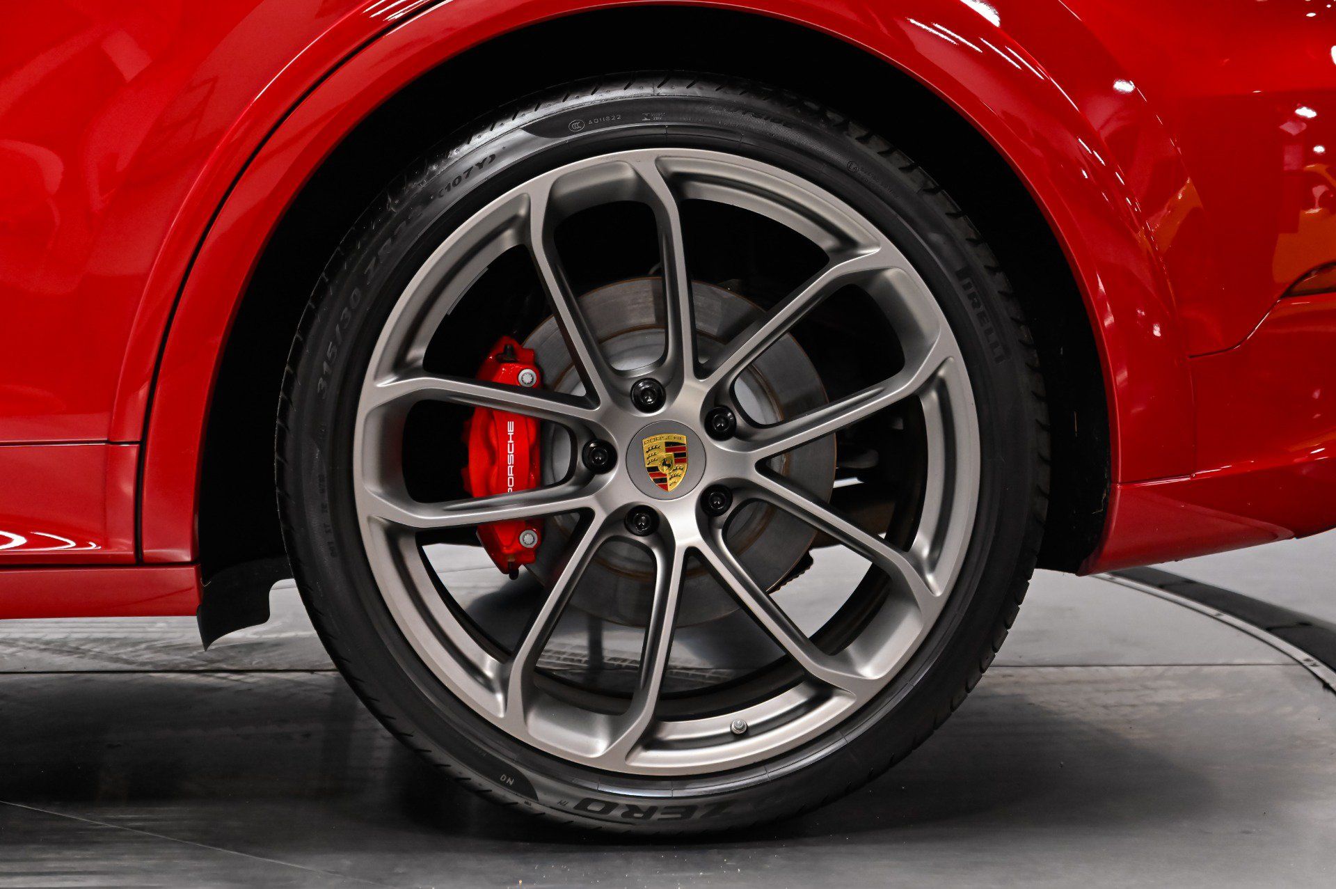 Used 2021 Porsche Cayenne GTS AWD/4WD image 30