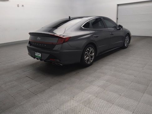 Used 2022 Hyundai Sonata SEL w/ Convenience Package FWD image 9