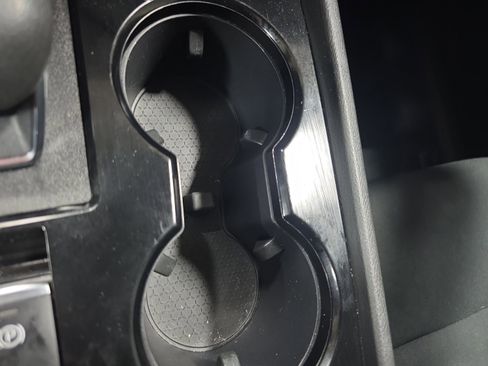 Used 2023 Nissan Rogue S image 18