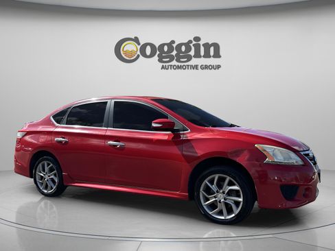Used 2015 Nissan Sentra SR w/ Navigation Package image 9