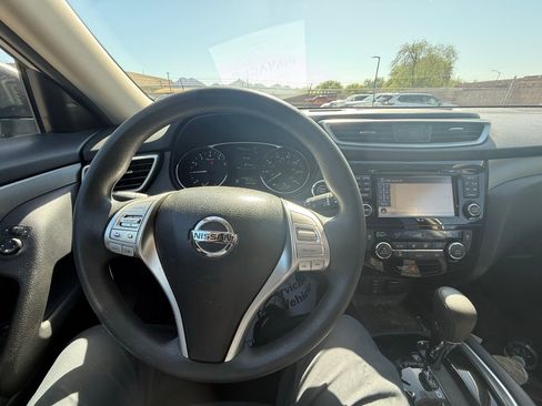 Used 2015 Nissan Rogue SV w/ SV Premium Package AWD/4WD image 21