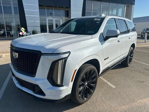 Used 2026 Cadillac Escalade V w/ LPO, ONYX Package AWD/4WD image 1