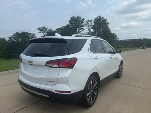 Used 2022 Chevrolet Equinox Premier FWD image 3