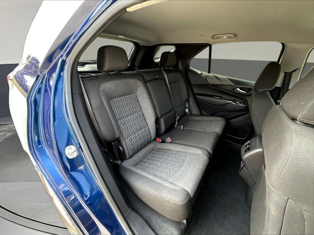 Used 2022 Chevrolet Equinox LT FWD image 28