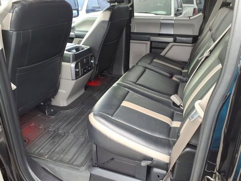 Used 2019 Ford F250 XLT w/ XLT Premium Package image 8