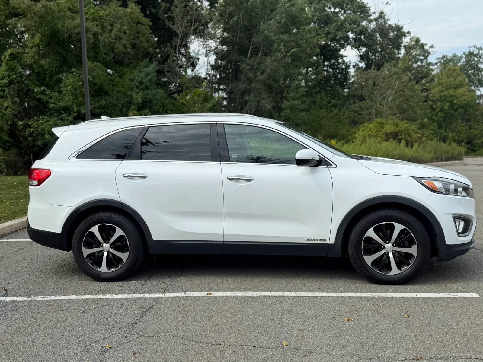 Used 2016 Kia Sorento EX AWD/4WD image 4