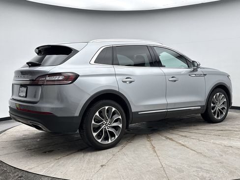 Used 2022 Lincoln Nautilus Reserve image 5