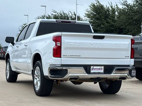 Used 2024 Chevrolet Silverado 1500 LTZ w/ Z71 Off-Road Package AWD/4WD image 7