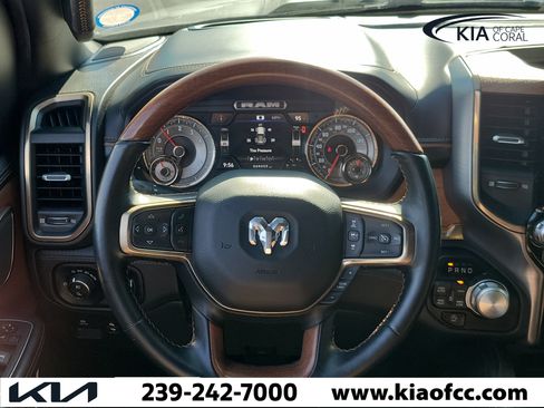 Used 2022 RAM 1500 Limited AWD/4WD image 17