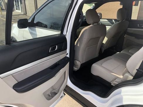Used 2018 Ford Explorer 4WD image 27