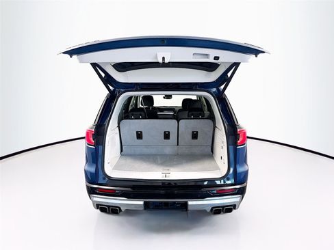 Used 2025 GMC Acadia Denali w/ Super Cruise Package FWD image 24