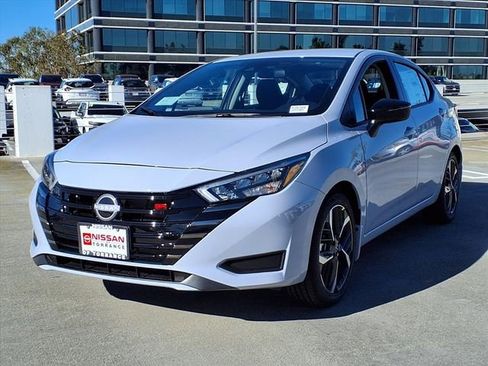 New 2025 Nissan Versa SR w/ Trunk Package image 3