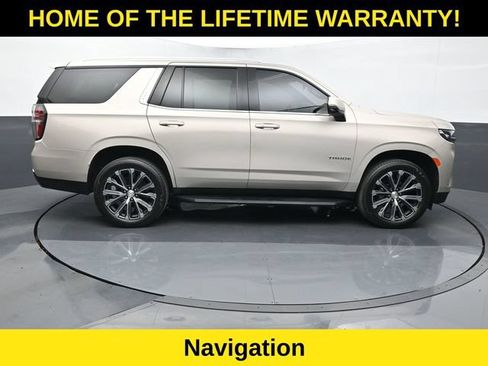 Used 2021 Chevrolet Tahoe LT w/ Luxury Package AWD/4WD image 7