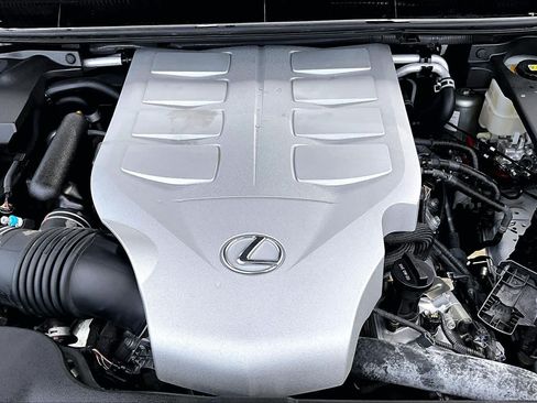 Used 2020 Lexus GX 460 Luxury w/ Accessory Package AWD/4WD image 33