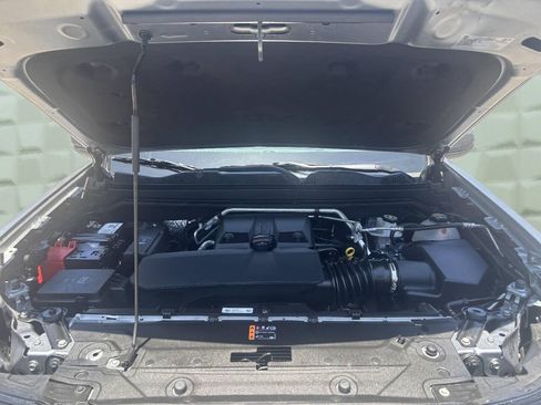 Used 2024 Chevrolet Colorado LT w/ LT Convenience Package III RWD image 30