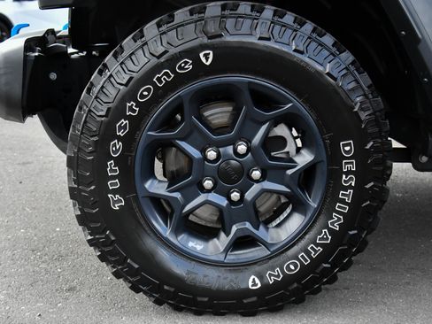Used 2023 Jeep Wrangler Unlimited AWD/4WD image 12