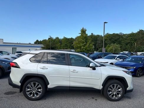 Used 2021 Toyota RAV4 XLE Premium AWD/4WD image 11