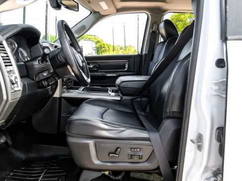 Used 2015 RAM 1500 Laramie w/ Convenience Group AWD/4WD image 42