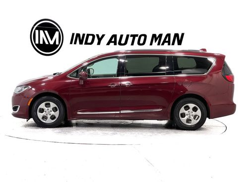 Used 2017 Chrysler Pacifica Touring-L Plus image 7