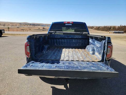 Used 2018 GMC Sierra 1500 SLT w/ SLT Premium Package AWD/4WD image 22