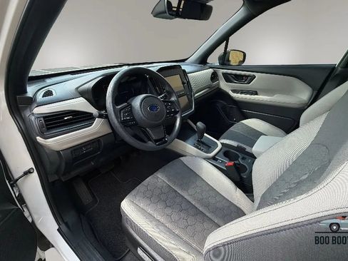 Used 2025 Subaru Forester AWD/4WD image 19