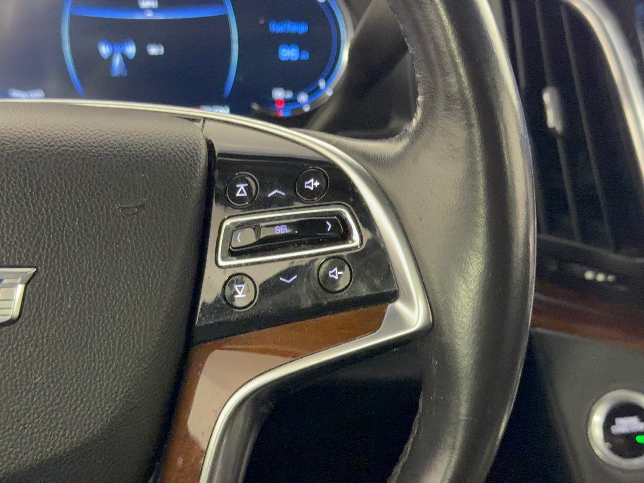 Used 2016 Cadillac Escalade ESV Premium RWD image 19