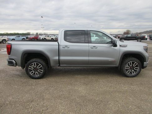 New 2026 GMC Sierra 1500 AT4 w/ AT4 Premium Package image 3