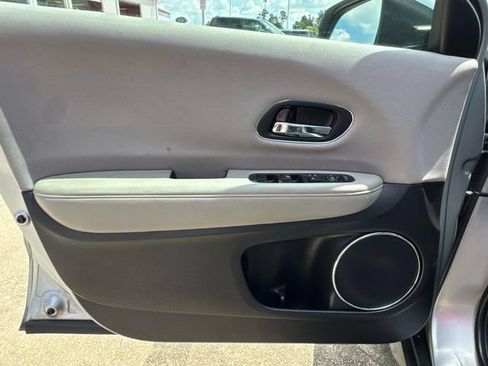 Used 2017 Honda HR-V EX image 23