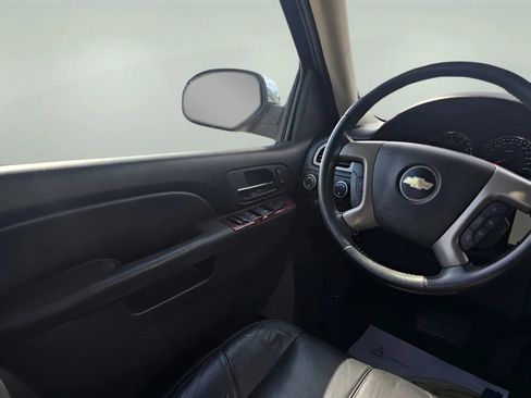 Used 2013 Chevrolet Avalanche LT w/ All-Star Edition image 16