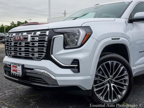 New 2026 GMC Terrain Denali AWD/4WD image 3
