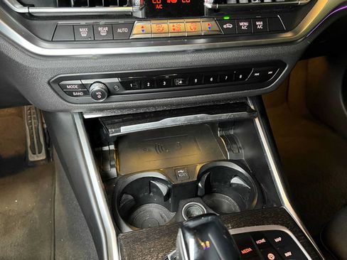 Used 2021 BMW 330i Sedan w/ M Sport Package RWD image 35