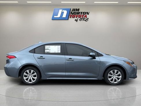 New 2026 Toyota Corolla LE FWD image 4
