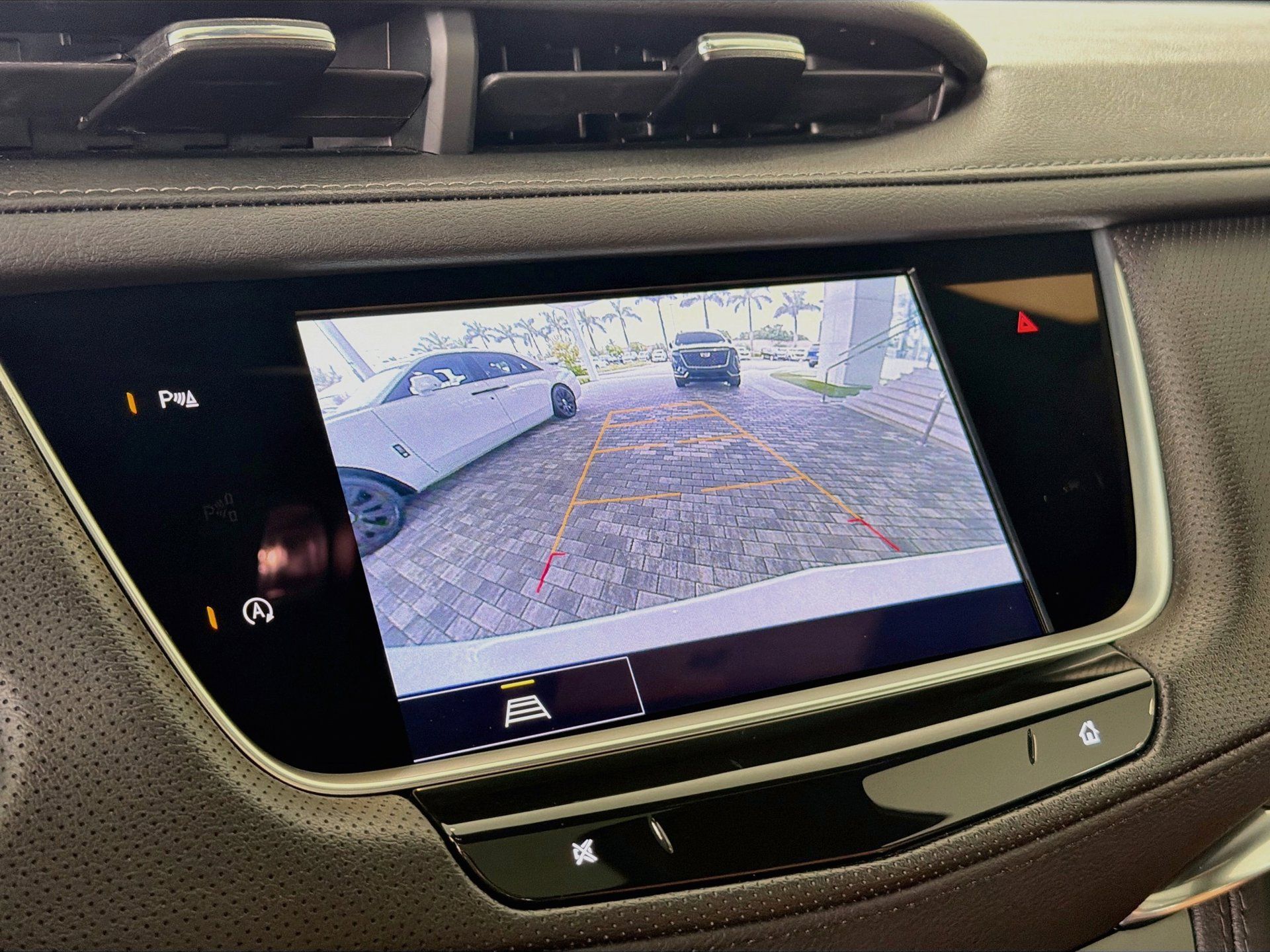 Used 2023 Cadillac XT5 Premium Luxury FWD image 32
