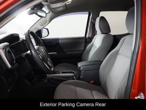Used 2021 Toyota Tacoma SR5 RWD image 7
