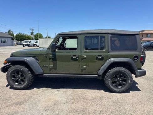 Used 2022 Jeep Wrangler Unlimited Sport AWD/4WD image 8
