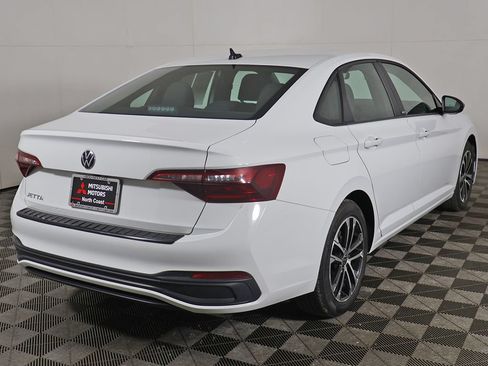 Used 2024 Volkswagen Jetta Sport FWD image 7