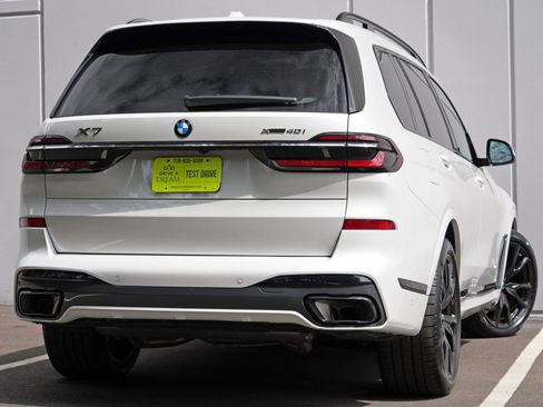 Used 2023 BMW X7 xDrive40i w/ Executive Package AWD/4WD image 5
