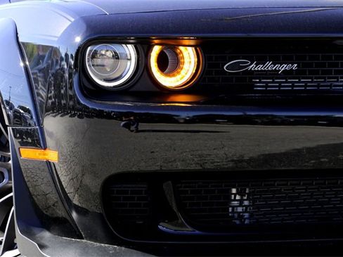 Used 2023 Dodge Challenger R/T Scat Pack image 3