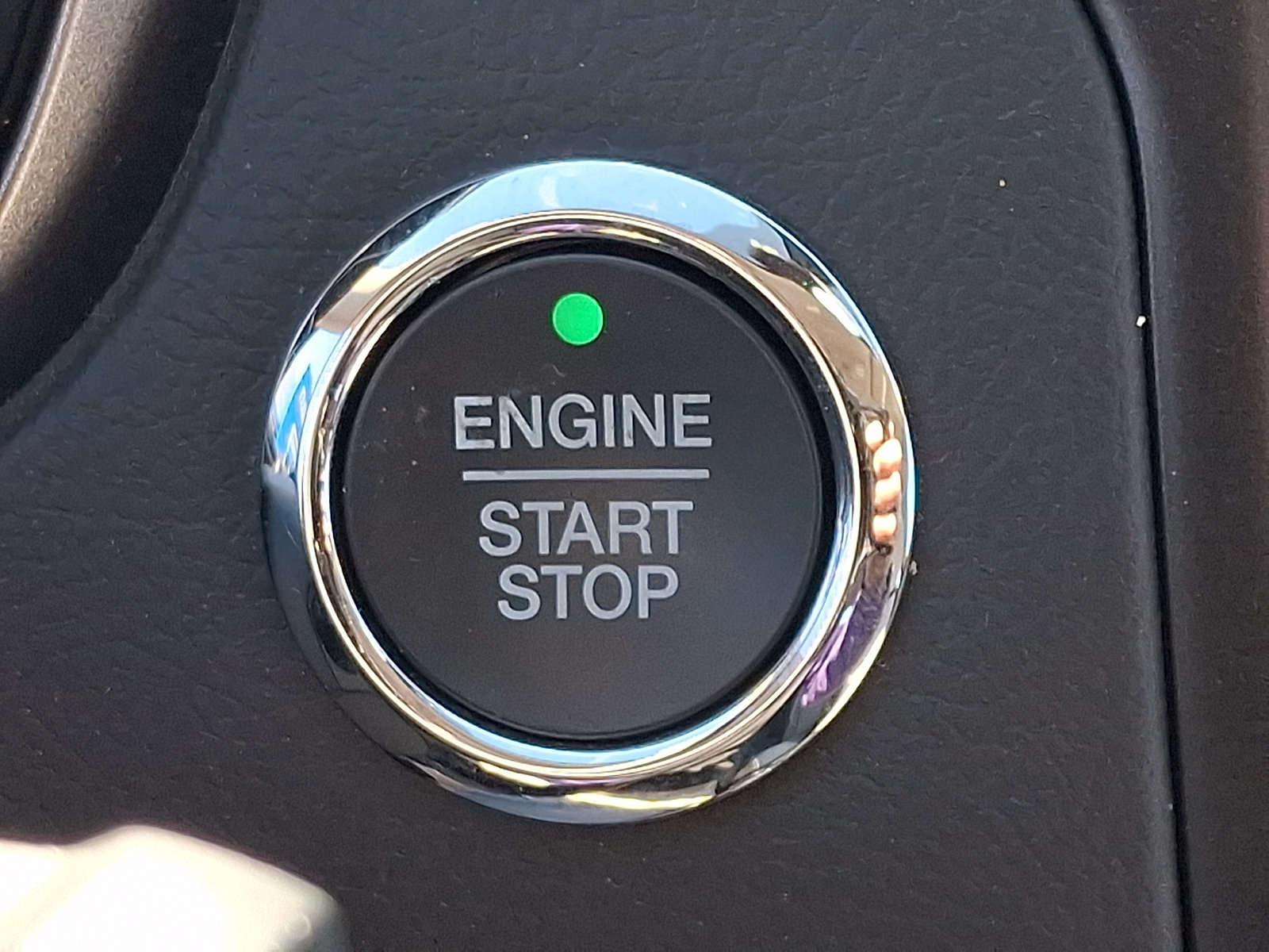 Used 2020 Ford Fusion SE w/ Equipment Group 151A FWD image 27