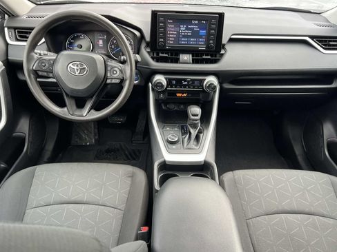 Used 2021 Toyota RAV4 XLE w/ Convenience Package image 15