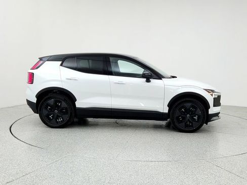 New 2026 Volvo EX30 Cross Country Ultra image 4