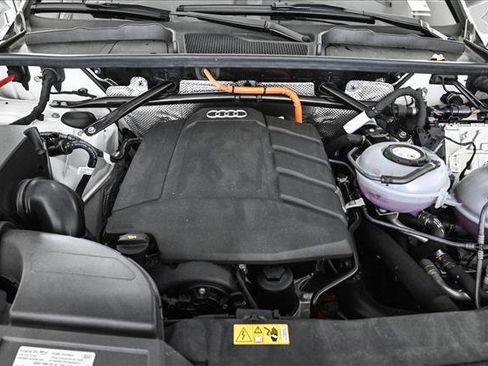 Certified 2025 Audi Q5 e Premium Plus w/ Premium Plus Package image 24