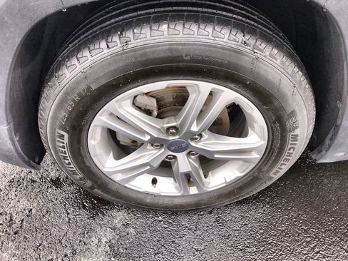 Used 2024 GMC Terrain SLE image 10