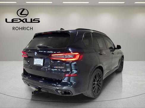 Used 2022 BMW X5 M50i w/ Executive Package image 9