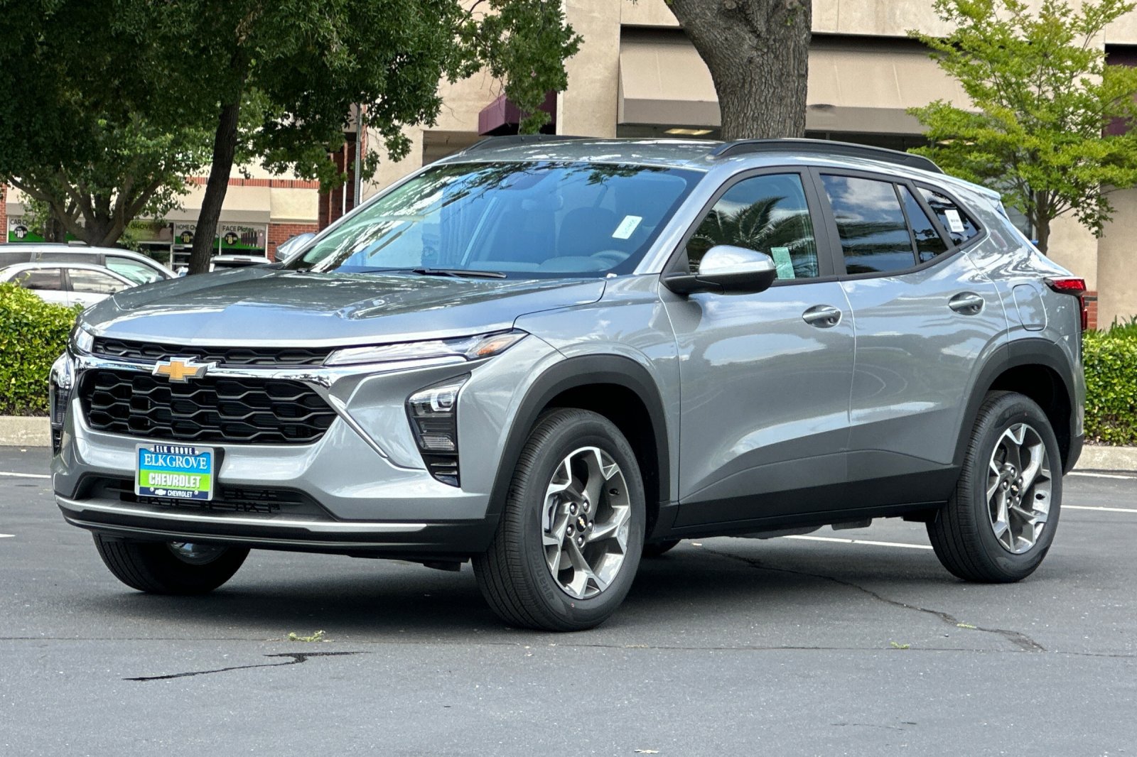 New 2026 Chevrolet Trax LT w/ Driver Confidence Package FWD image 7