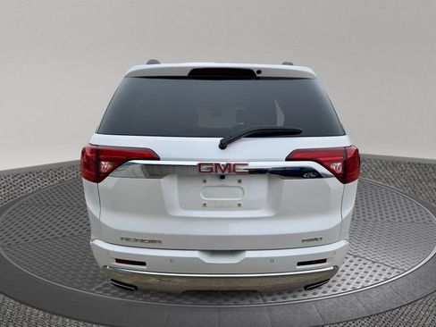 Used 2017 GMC Acadia Denali w/ Technology Package AWD/4WD image 4