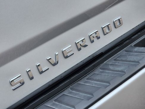 Used 2019 Chevrolet Silverado 1500 LT w/ All Star Edition AWD/4WD image 8