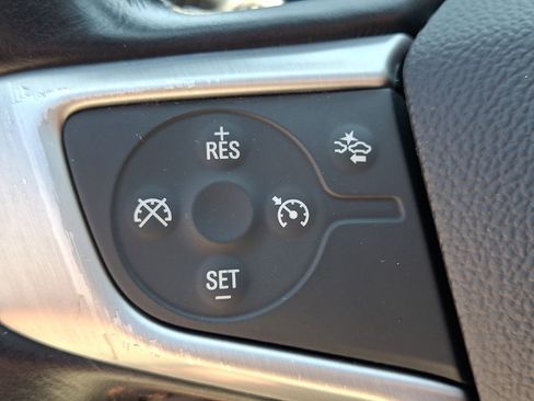 Used 2020 GMC Terrain SLE FWD image 21