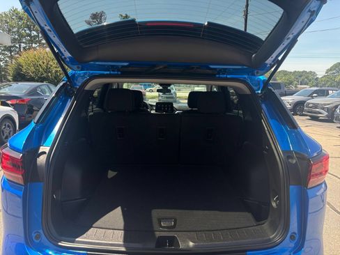 Used 2025 Chevrolet Blazer LT FWD image 27