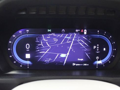 Used 2024 Volvo XC90 B6 Ultimate w/ Lounge Package image 24